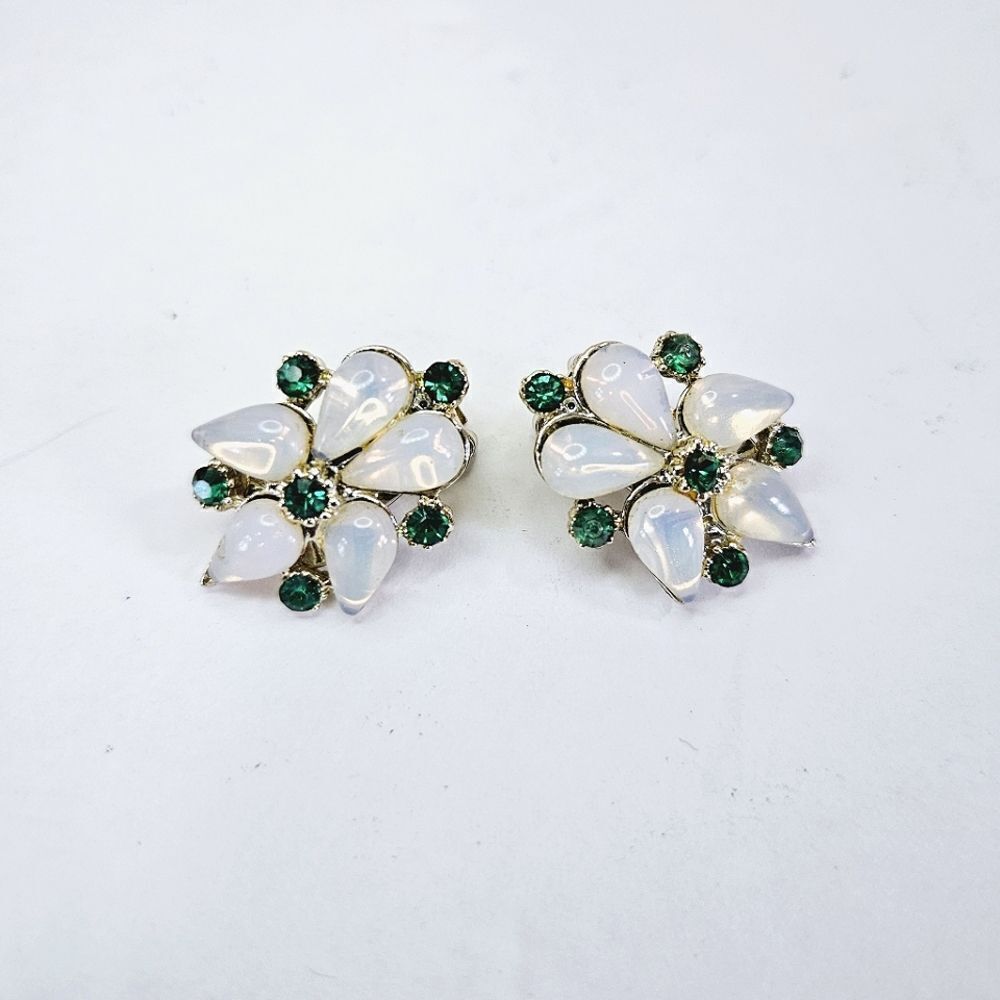 Vintage Green Rhinestone Moonstone Opalescent Cabochon Gold Tone Clip On Earring